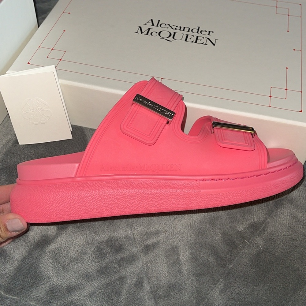 Brand New Alexander McQueen coral/silver Sandal birke rubber size 40 1/2 - Picture 5 of 9